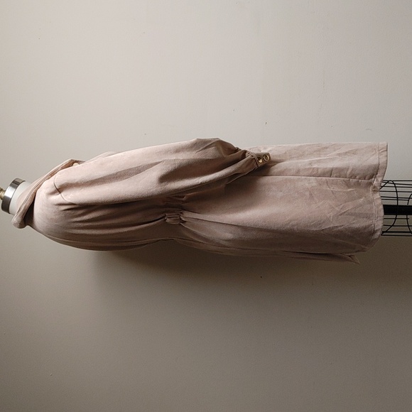 Alice Blue Faux Suede Beige Coat size Large - Picture 3 of 9